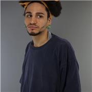 Docente di musica, laureando al Saint Louis college of music in Pianoforte Jazz Lezione di pianoforte jazz/Armonia Jazz/Era training e Solfeggio